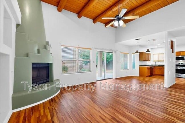 Building Photo - 10909 Pasquale Dr NW