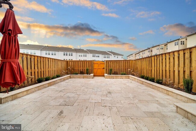 Building Photo - 23611 Rose Leigh Terrace