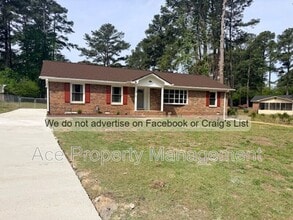 Building Photo - 643 Wakefield Dr