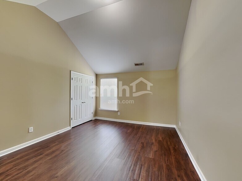Building Photo - 2601 Framer Ln