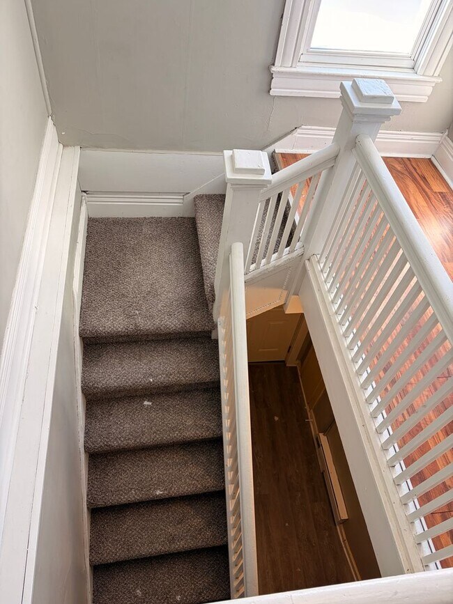 Building Photo - 1318 Union St