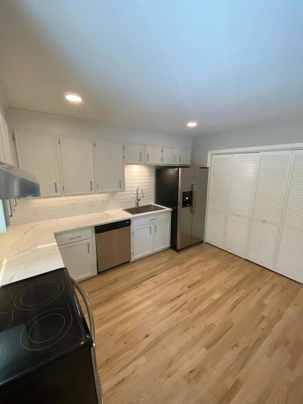 Building Photo - 1210 Sunnyside Dr