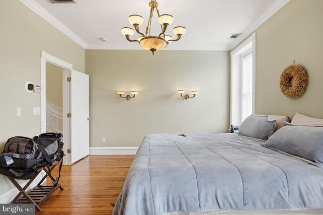 Building Photo - 949 S St NW