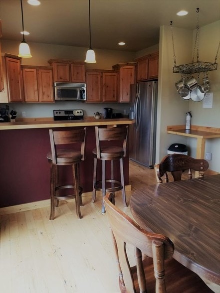 Building Photo - 113 Forest Grove Lane