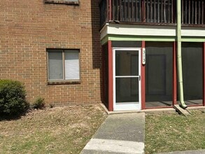 Building Photo - 317 Mabry St