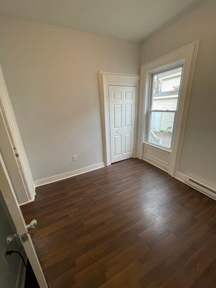Bedroom - 127 N Arlington Ave