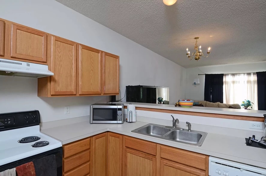 Building Photo - 672 Cobblestone Way