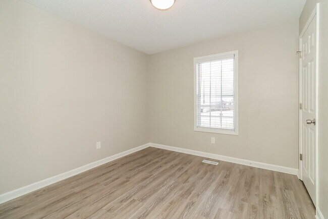 Building Photo - 512 Weston Ct