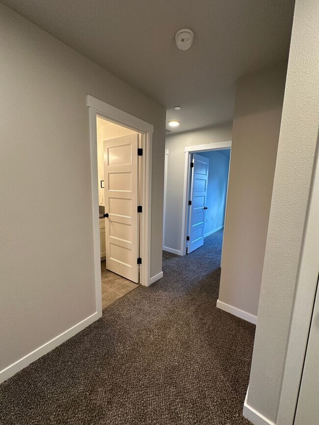 Building Photo - 1818 chipman St SE