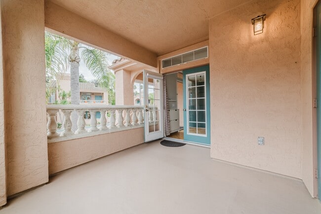 Building Photo - 3547 Cameo Dr