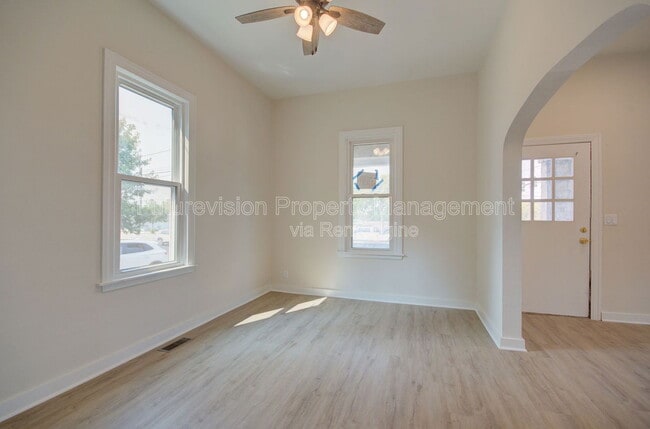 Building Photo - 1302 S State St