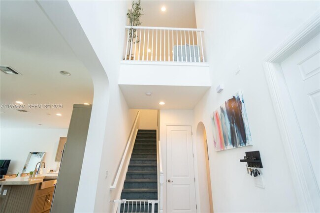 Building Photo - 11826 SW 13th Ct