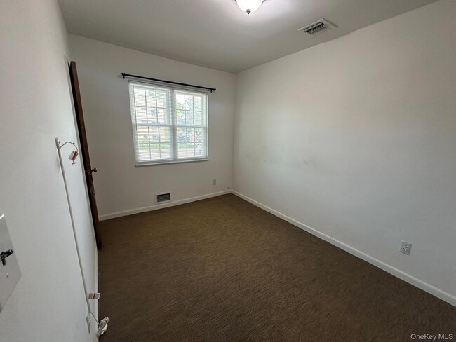 Building Photo - 87-89-89 191st St