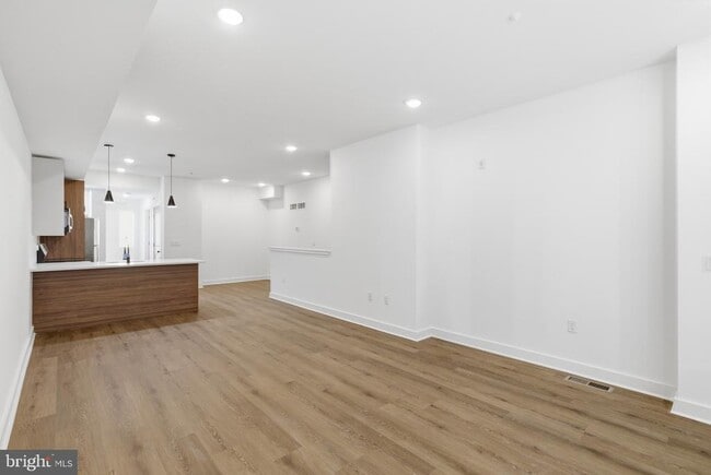 Building Photo - 2643 N 6th St