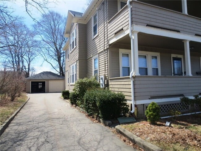 Building Photo - 537 Smithfield Rd