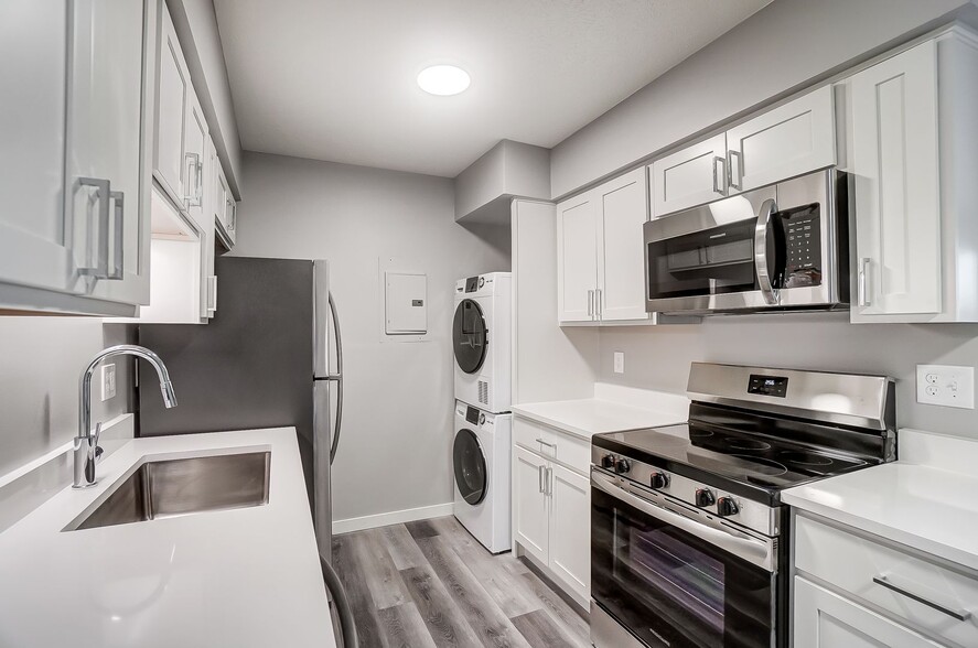 Interior Photo - Chardon Place
