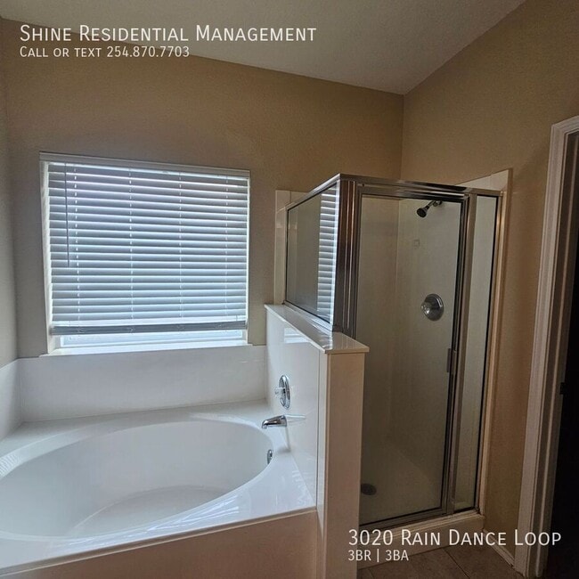 Building Photo - 3020 Rain Dance Loop