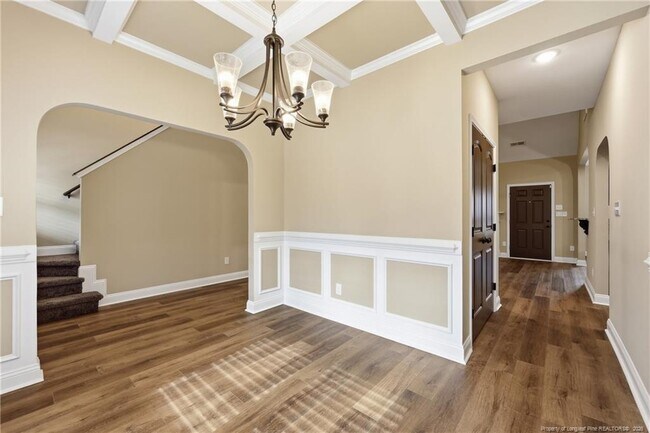 Building Photo - 206 Leland Ln