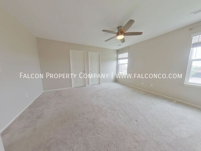 Building Photo - 7973 Buckeye Tree Ln
