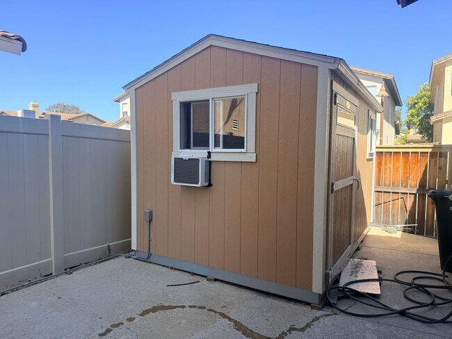 Building Photo - Beautiful and Cozy Home in Temecula