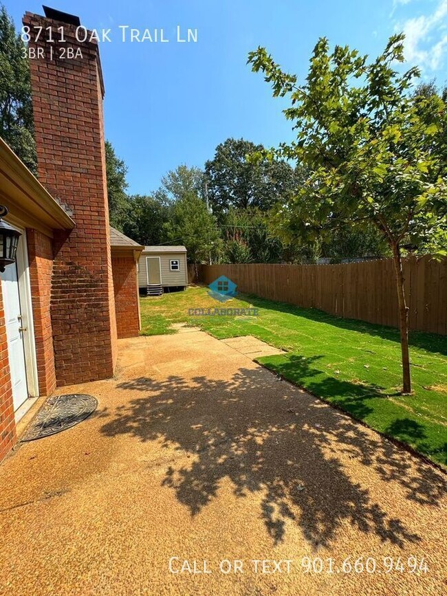 Building Photo - 8711 Oak Trail Ln