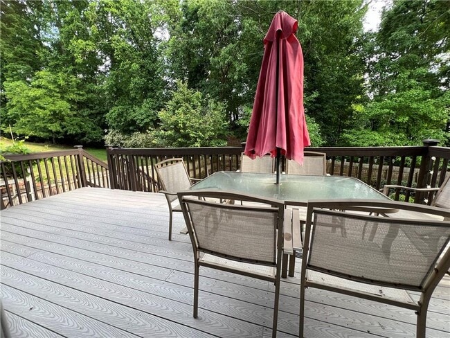 Building Photo - 7190 Belcrest Dr