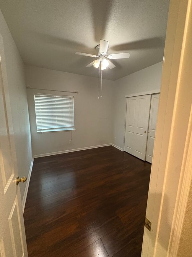 Building Photo - Lovely 4bed/2bath Home in West Sacramento