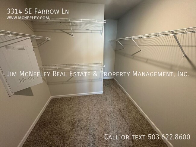 Building Photo - 3314 SE Farrow Ln