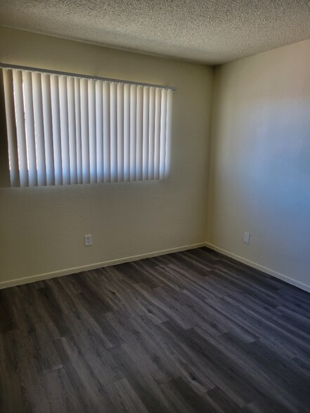 Building Photo - 15549 Barranca Way