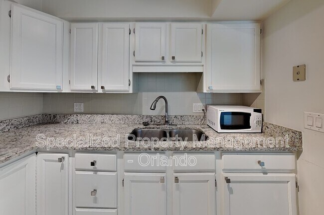 Building Photo - 310 Cherokee Ct