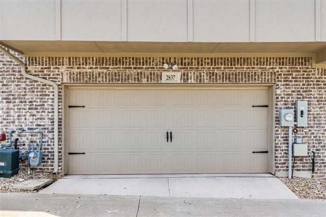 Building Photo - 2837 Troutt Dr