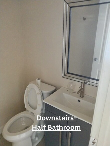 Building Photo - 4033 Chesterwood Dr