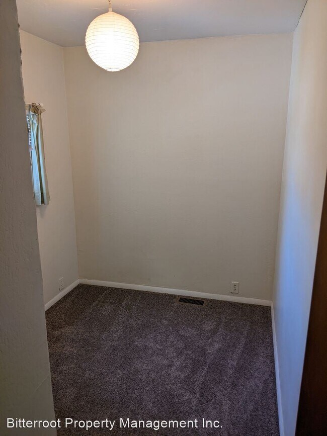 Building Photo - 2 br, 1.5 bath House - 203 Dearborn