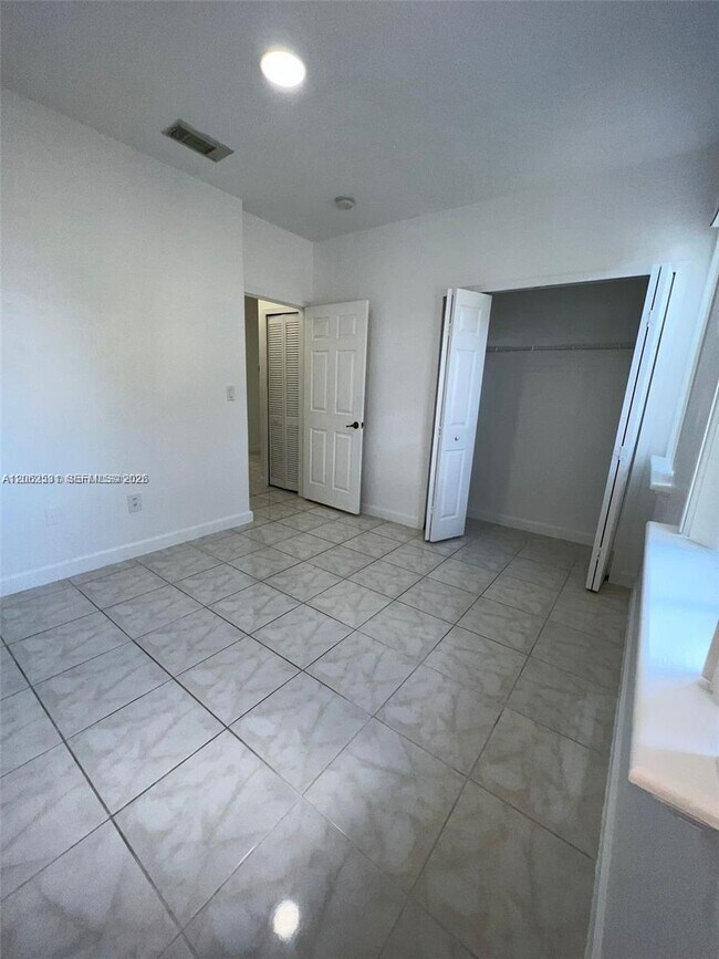 Building Photo - 4847 NW 108th Ct