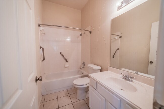 Building Photo - 7509 Dalton Dr