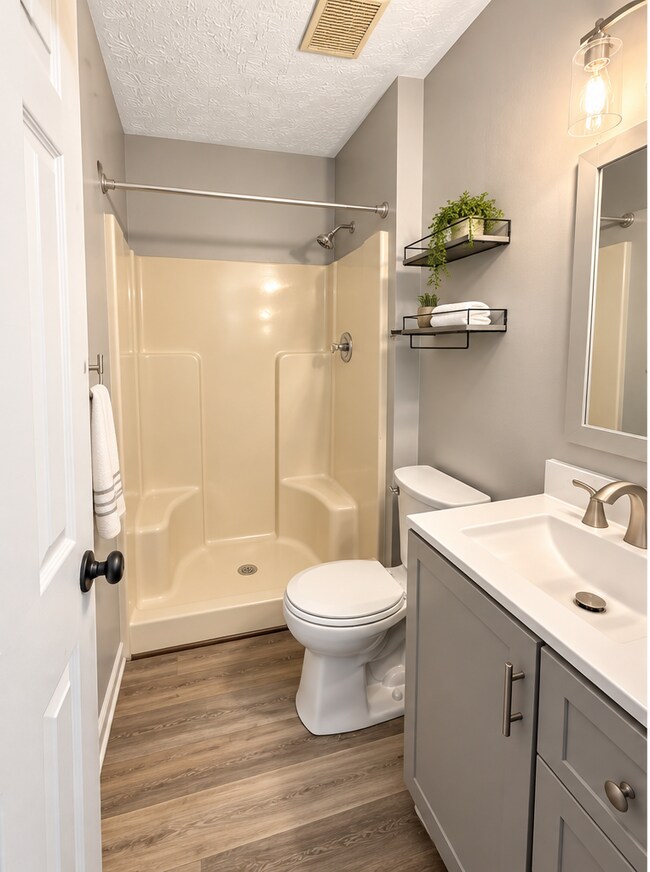 Building Photo - 45759 Church Dr