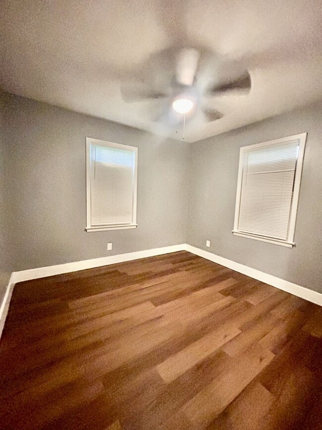 Building Photo - Newly Fully Renovated Home in Frayser - **Open to Section 8**