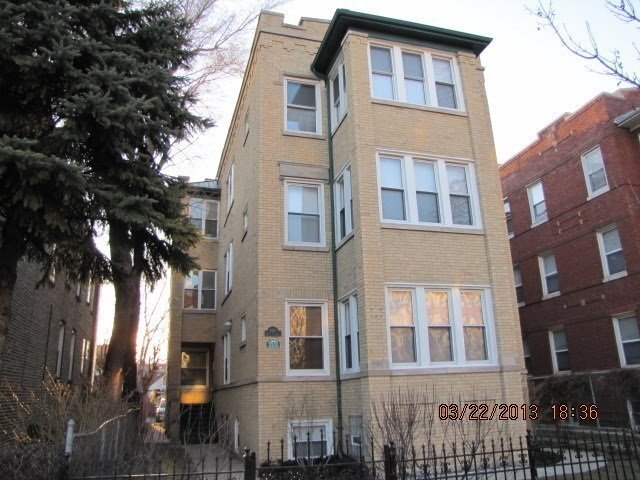 Building Photo - 4910 N Spaulding Ave