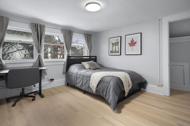 Unit 6 - 104 Harvard Place