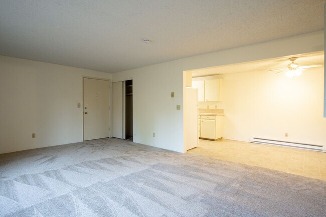 Building Photo - FREE RENT! Garden-Level 2 Bed 2 Bath with Large Patio, Parking, & W/D Hookups