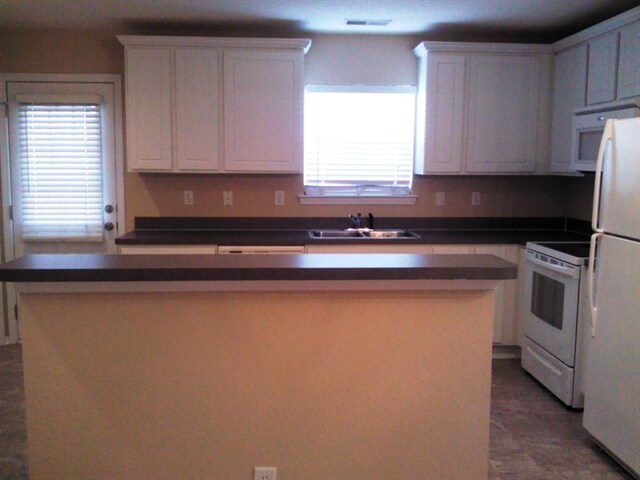 Building Photo - 645 College Park Cir