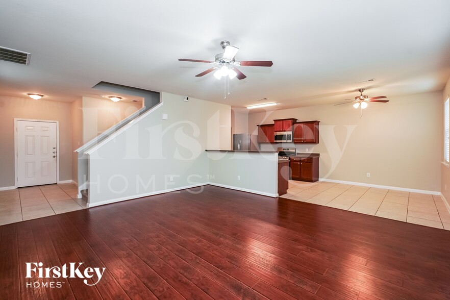 Building Photo - 4717 Cedar Springs Dr