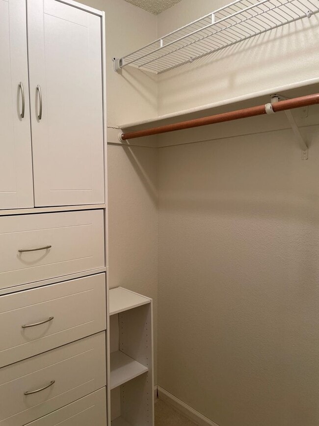 Building Photo - Darling 2 bedroom 2 bath condo in south Reno