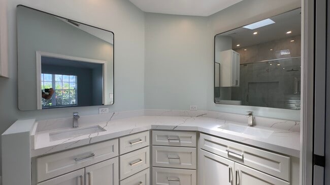 Building Photo - 13285 Opal Ln