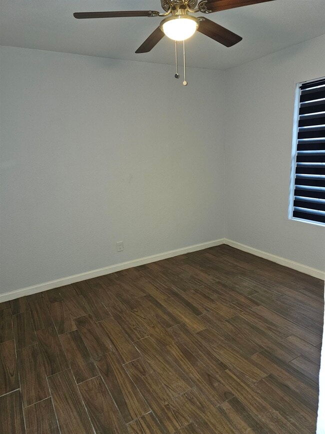 Building Photo - 111 Mata Ln