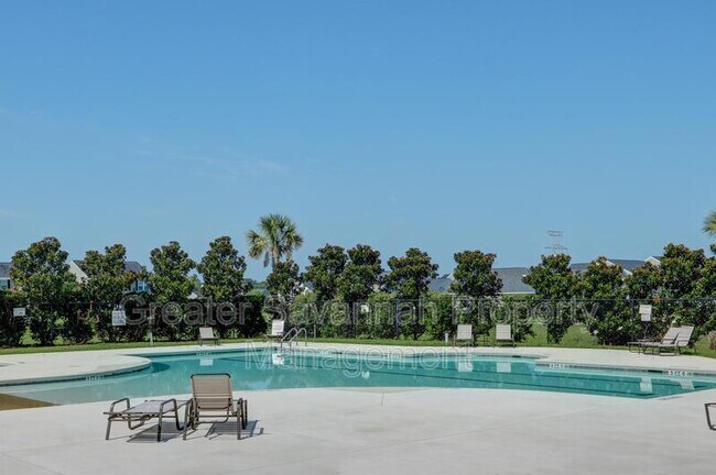 Building Photo - 40 Burnt Oak Rd