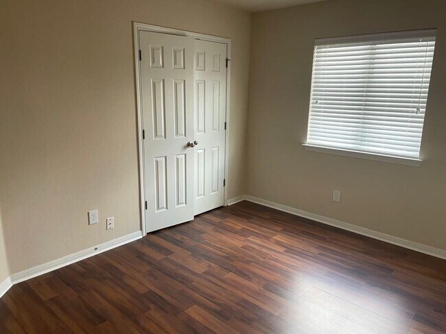 Building Photo - 103 Payne Stewart Dr