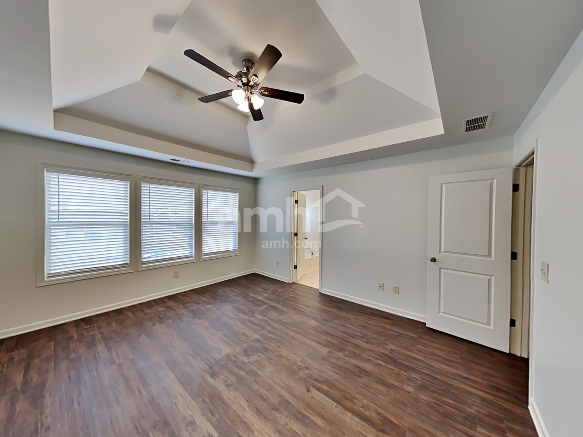 Building Photo - 429 Belmont Way