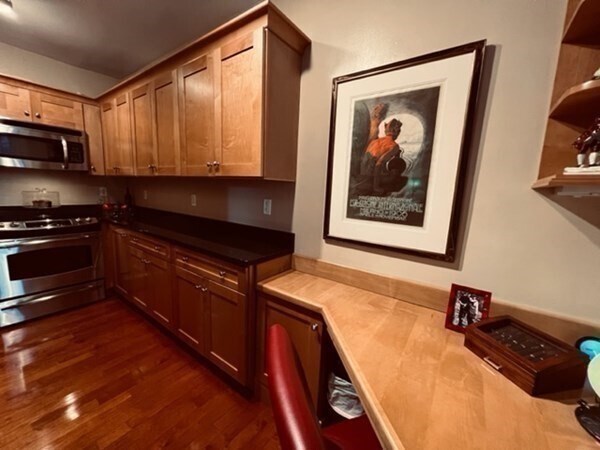 Building Photo - 92 Beacon St