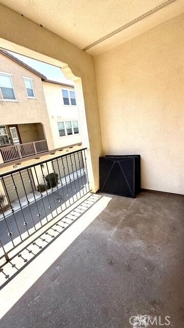 Building Photo - 904 N Primrose Ln